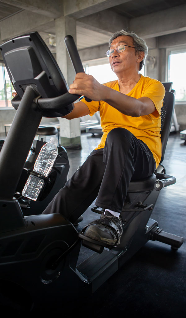 Our-commitment-male-working-out